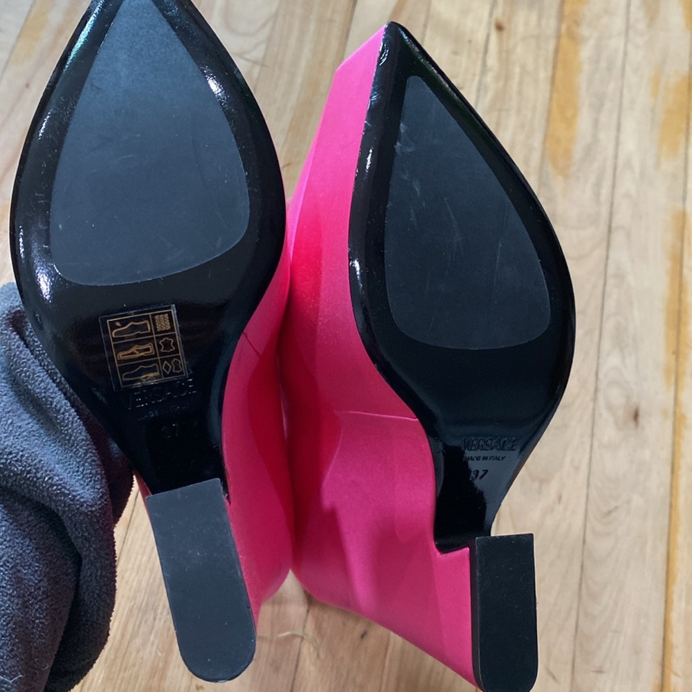 Versace Tempest Hot Pink Satin Platform Shoes - Picture 8 of 16
